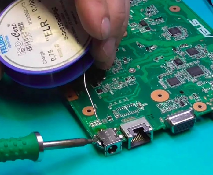 Замена шлейфа матрицы на ноутбуке в районе Восточное Бирюлево города Москвы